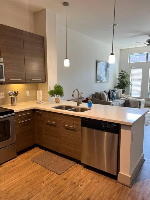 Lovely 1 Bedroom Apt Midtown Htx Houston Dış mekan fotoğraf